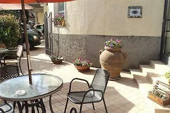 Rossi Hotel 3*