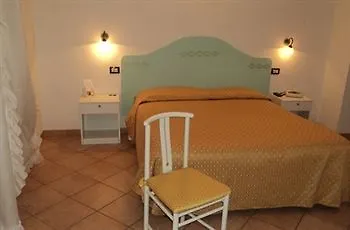 Rossi Hotel 3*