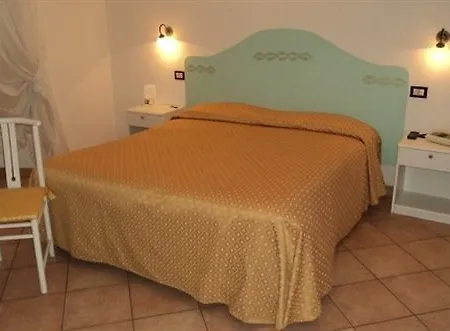 Rossi 3*
