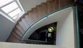 Rossi 3*